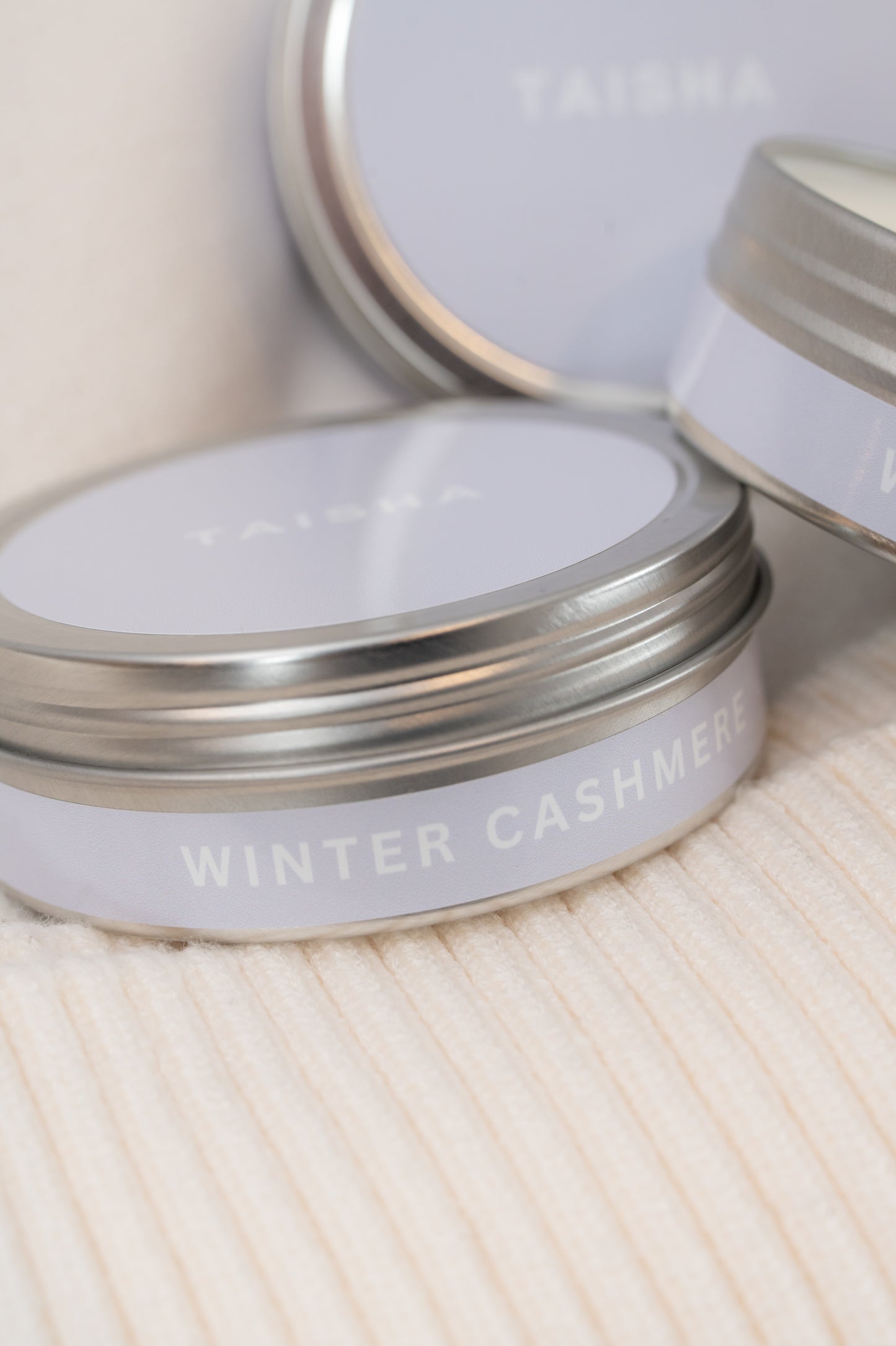 WINTER CASHMERE - CANDLE TIN